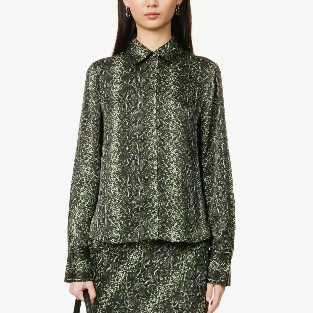 Favorite Daughter Snakeskin Satin Button Down Shirt – XS NWOT - Picture 4 of 4